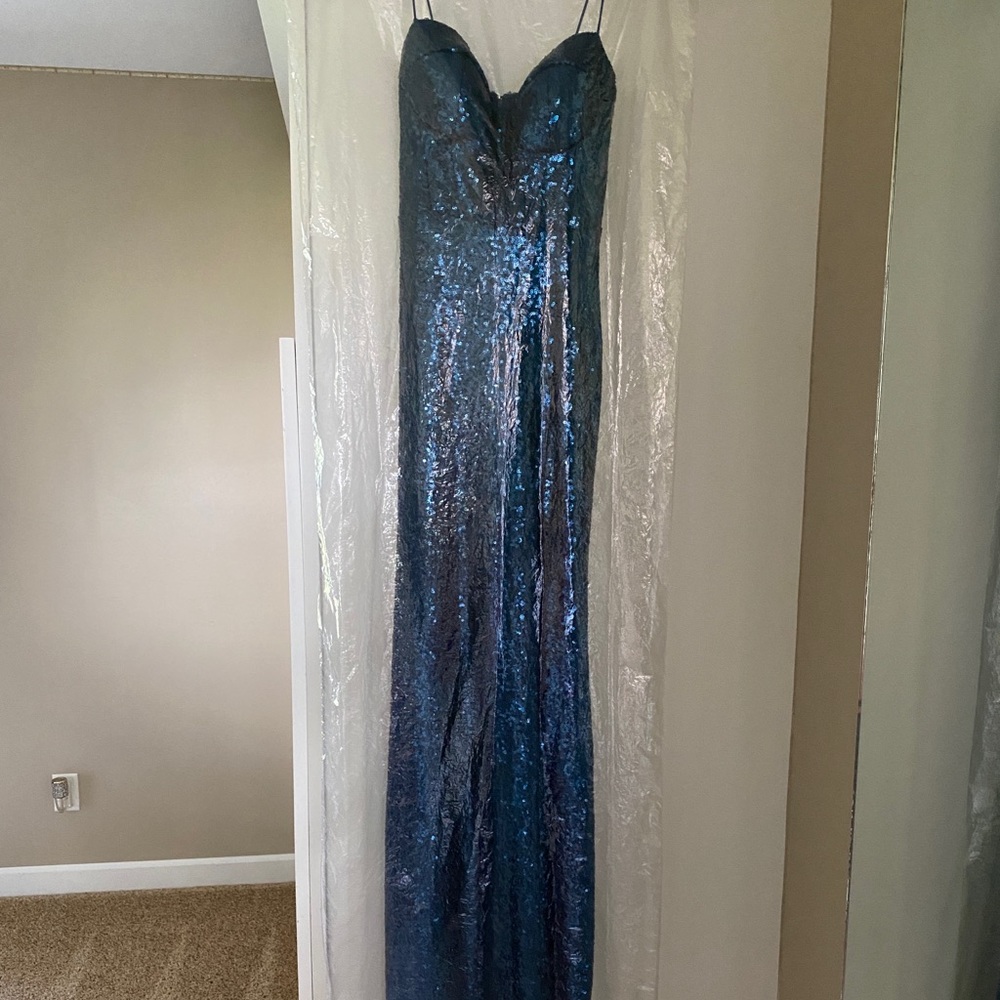 Beautiful Windsor Prom Dress - Picture 5 of 8